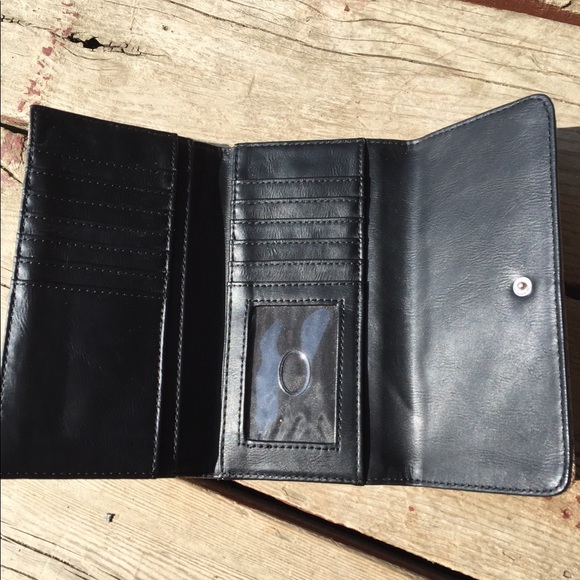 Guess wallet - Picture 3 of 7